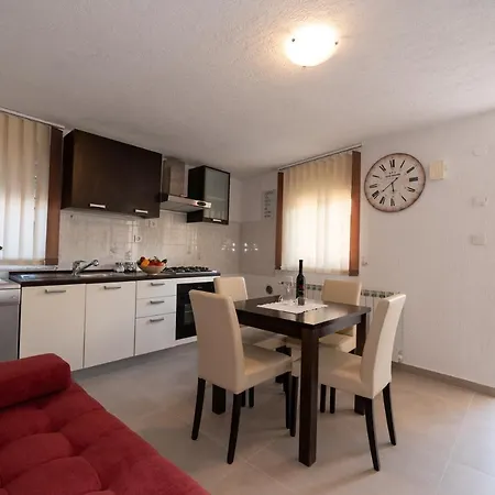 Kuca Za Odmor Nall Apartment